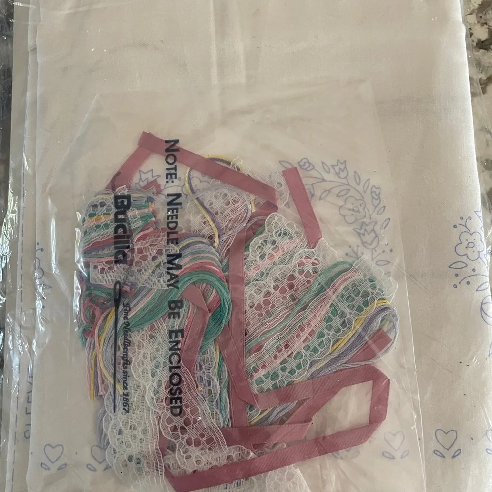 1992 BUCILLA KEEPSAKE PILLOWCASE DOLL KIT W/ GUARDIAN ANGEL 17